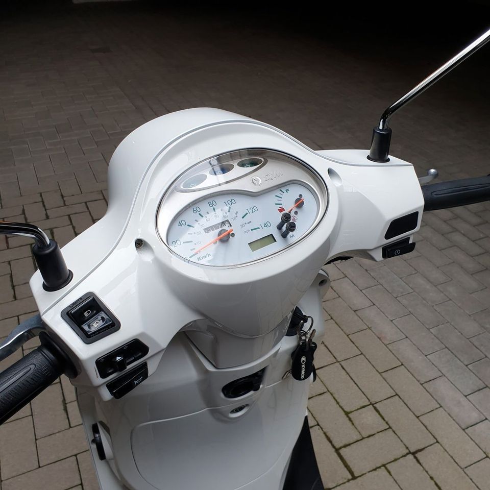 SYM Fiddle 3 125 Retro 4T LED 1 Hand Vespa Style Top in Mannheim