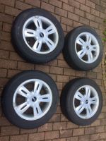 4 Mini Sommerreifen mit Alufelgen 175/65R15 Michelin München - Allach-Untermenzing Vorschau