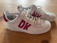 DKNY Sneaker Schuhe Sportschuhe Turnschuhe Gr 38 Bayern - Bayrischzell Vorschau