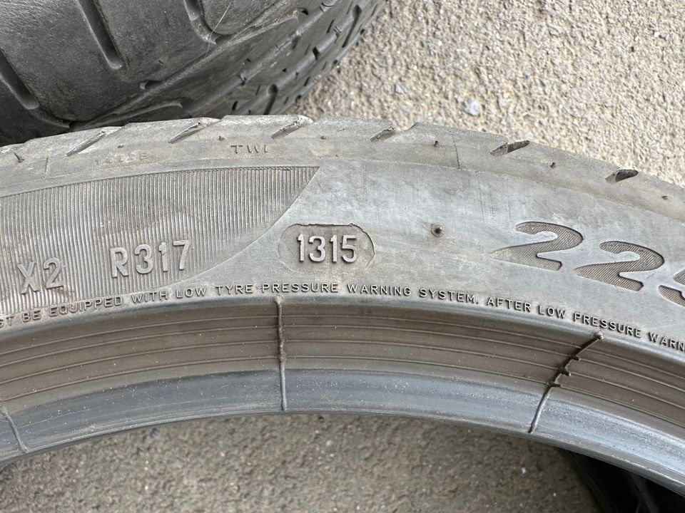 2x Sommerreifen Pirelli P Zero 225/40 R19 89W 2015 5,7mm in Kassel