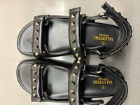 Valentino Garavani Rockstud Sandalen Gr.40/41 Neuwertig Berlin - Gatow Vorschau