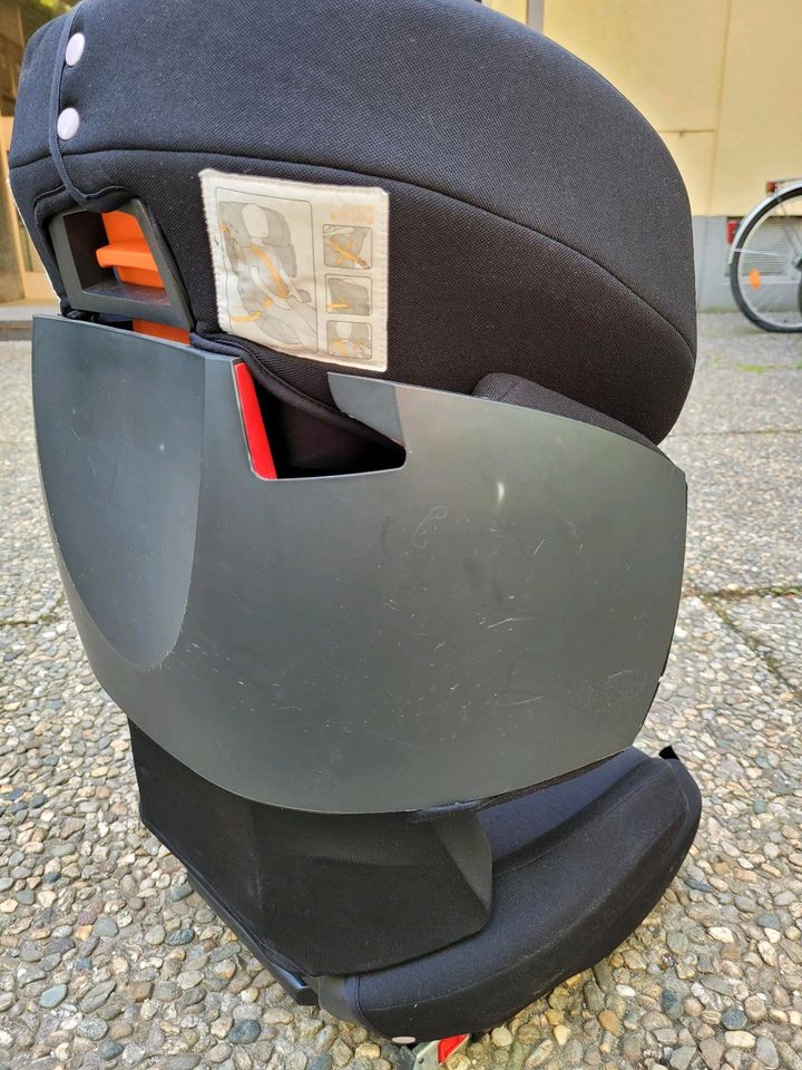 Cybex Solution x-fix Kindersitz in München