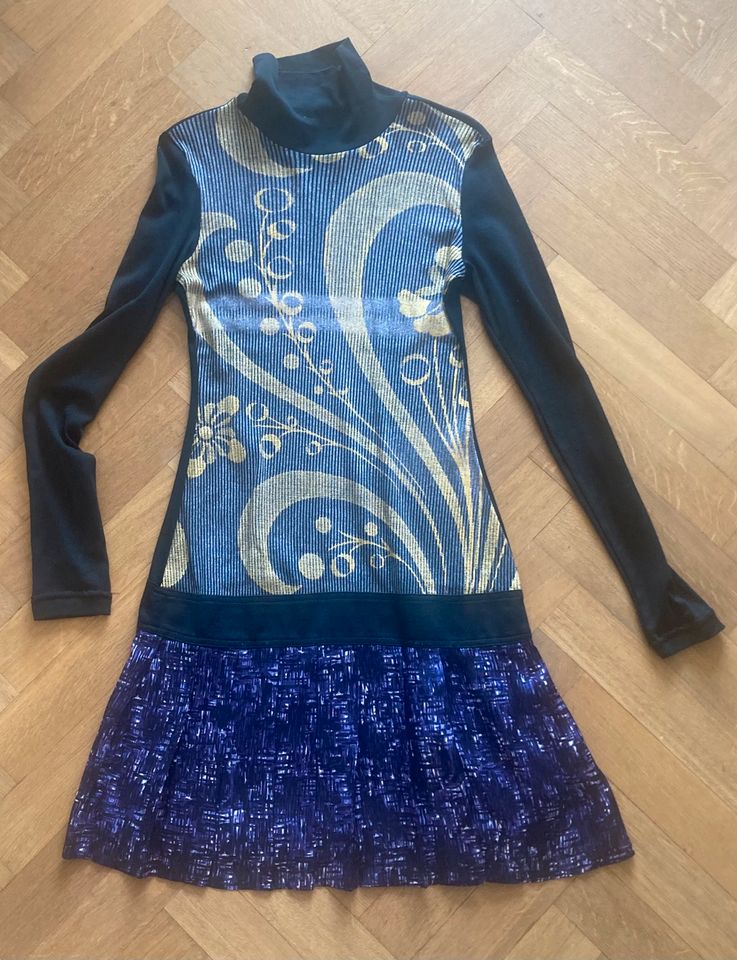 Custo Barcelona Kleid ungetragen in Wörthsee