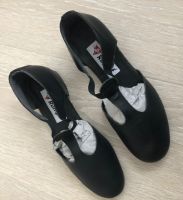 Tanzschuhe flach, griechische Sandale Gr. 37 Nordrhein-Westfalen - Euskirchen Vorschau