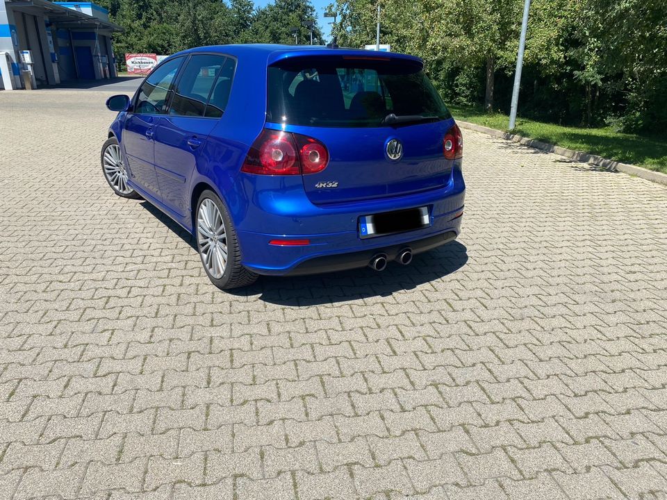 Golf 5 R32 4Motion DSG - Original Zustand in Korntal-Münchingen