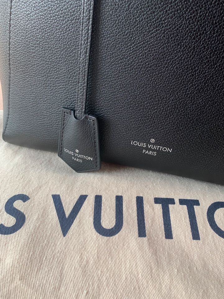 Org Louis Vuitton Lockme Cabas Shopper schwarz Leder Tasche in Lauf a.d. Pegnitz