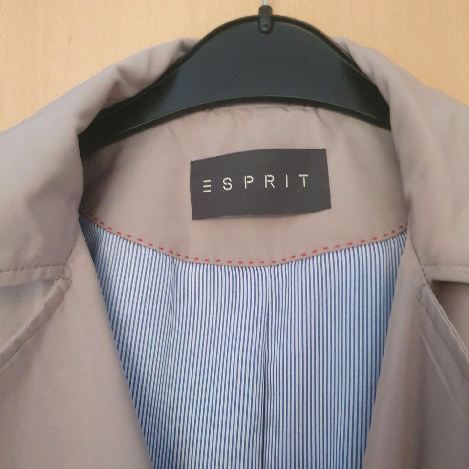 Trenchcoat Esprit Gr. 42 in Roxel