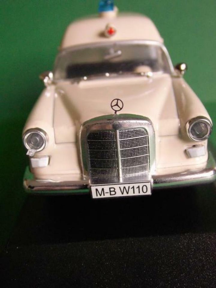 Mercedes Benz Krankenwagen W110 BINZ in Quierschied