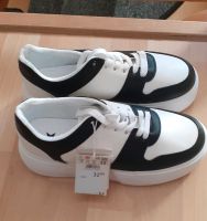 Plateau Sneaker Damen weiß/schwarz Gr. 39-neu Sachsen - Reichenbach (Vogtland) Vorschau