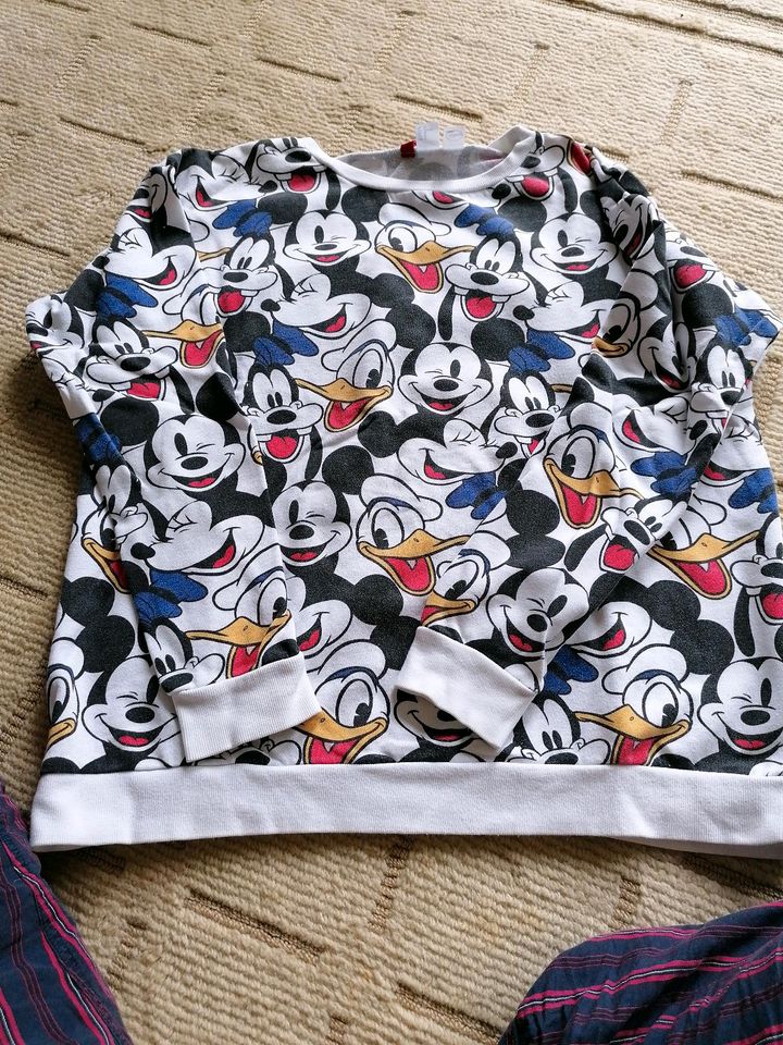 Sweatshirt Disney Mickey Mouse Donald Goofy Gr. M h&m in Kummerfeld