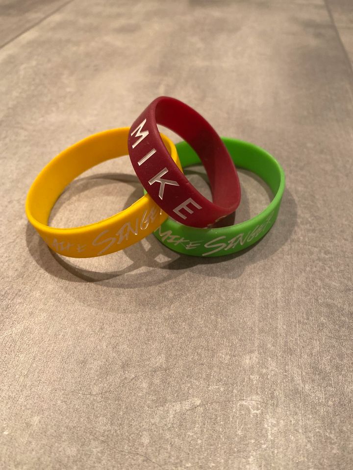 Mike Singer Armbänder Armband rot grün gelb in Baden-Württemberg -  Appenweier | eBay Kleinanzeigen ist jetzt Kleinanzeigen