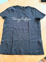 Tommy Hilfiger Shirt kurzarm schwarz Größe S sehr gut erhalten Baden-Württemberg - Ilvesheim Vorschau