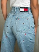 Tommy Jeans Damen Mom Jeans High Rise Tapered W26 L30 Nordrhein-Westfalen - Minden Vorschau