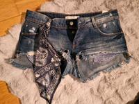 Jeans Shorts ● kurze Hose ● Zara ● sehr gut erhalten ●  Gr. 34/36 Vahr - Neue Vahr Nord Vorschau