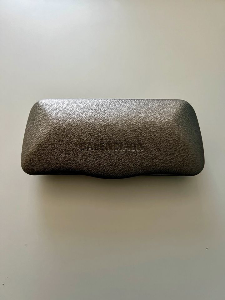 Balenciaga Sonnenbrille / neu & ungetragen / Neupreis: 250€ in München