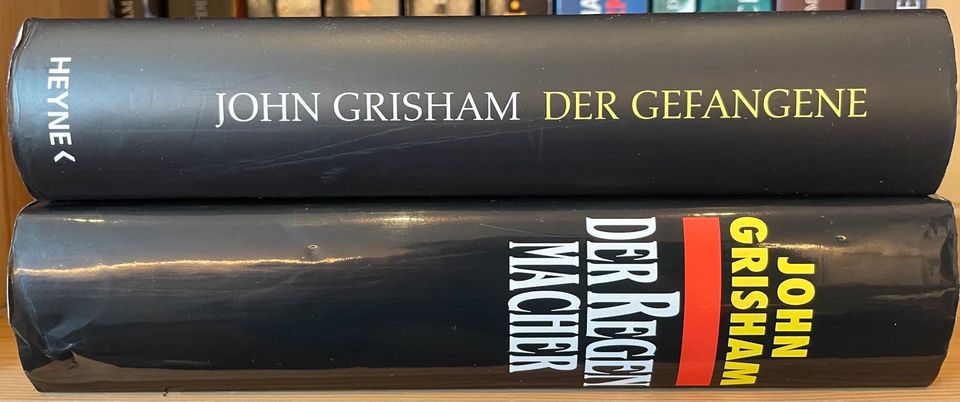 Urlaubslektüre Krimi John Grisham in Balve