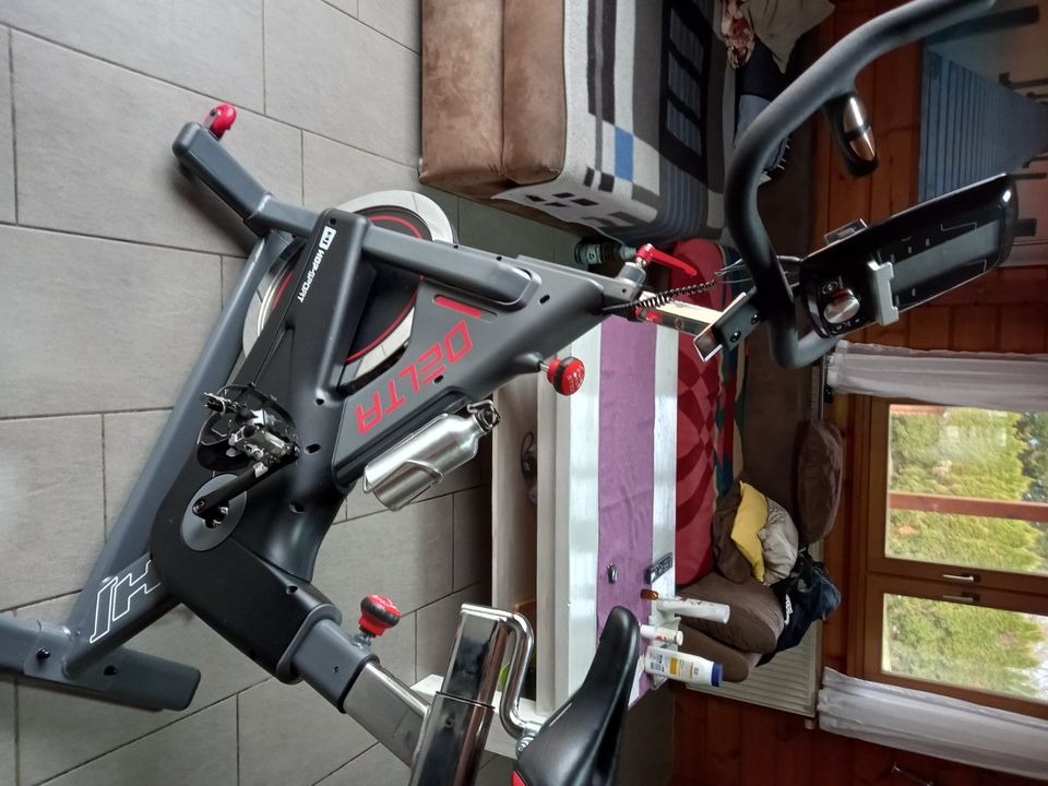 Heimtrainer Delta Hs0651C Neupreis 470 Euro in Hilzingen