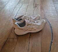 Asics Upcourt 4 Damen Größe 42 weiß gold Baden-Württemberg - Langenargen Vorschau