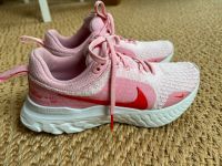 Neuwertig! Nike react infinity run (Laufschuh) Gr. 36 / 5.5 Wandsbek - Hamburg Marienthal Vorschau