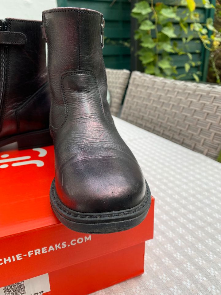 Jochie Freaks Stiefeletten Größe 33 neuwertig aubergine in Frankfurt am Main