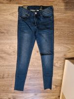 Röhren Jeans blau 36 Niedersachsen - Bassum Vorschau
