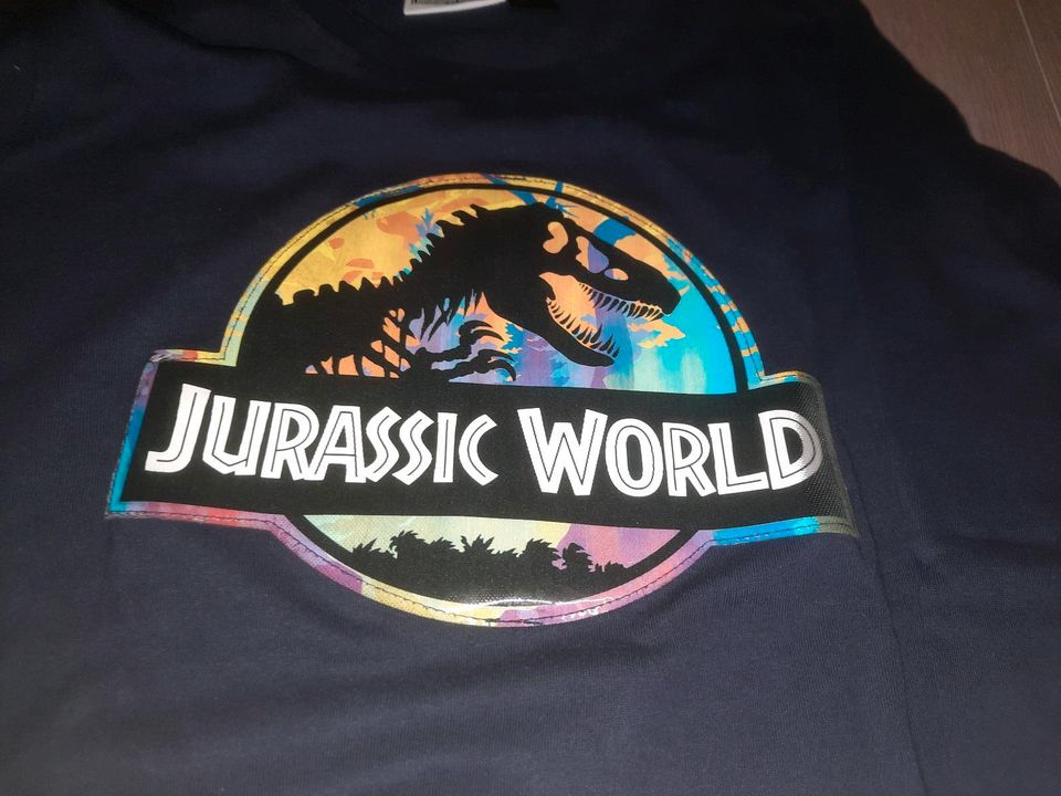 Jurassic World Langarm T-Shirt Größe 134/140, dunkelblau in Schwegenheim