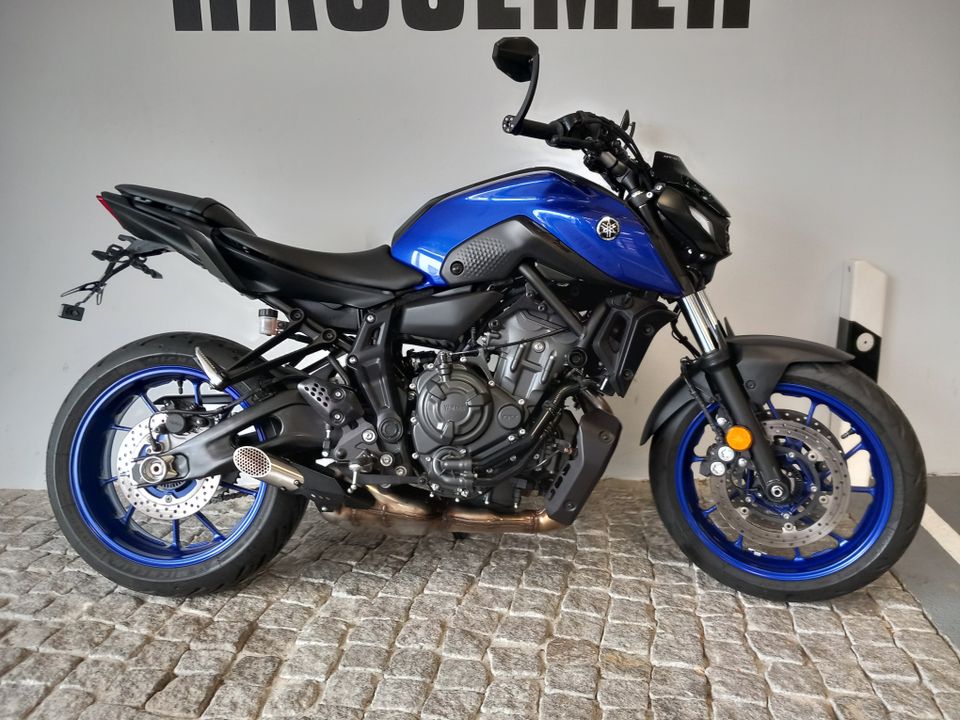 Yamaha MT07, Icon Blue, wenig Kilometer, Spiegel, kurzer KZH in Malchin