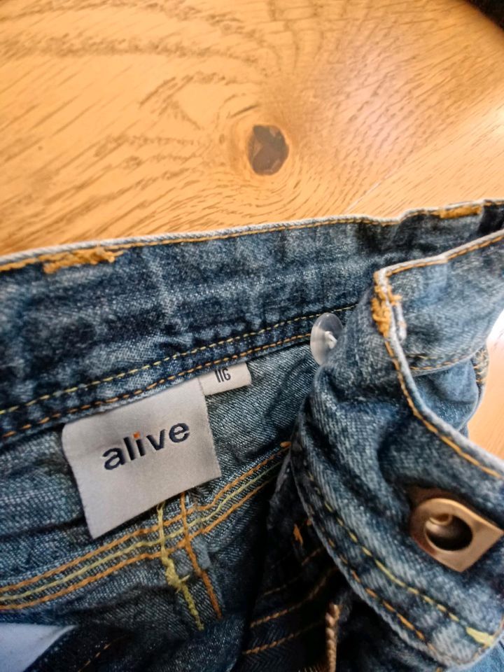 Jeans im Workerstil Größe 116 in Traunreut