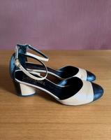 Perfekte CHANEL Luxus Mary Jane Leder Pumps 37 Frankfurt am Main - Nordend Vorschau