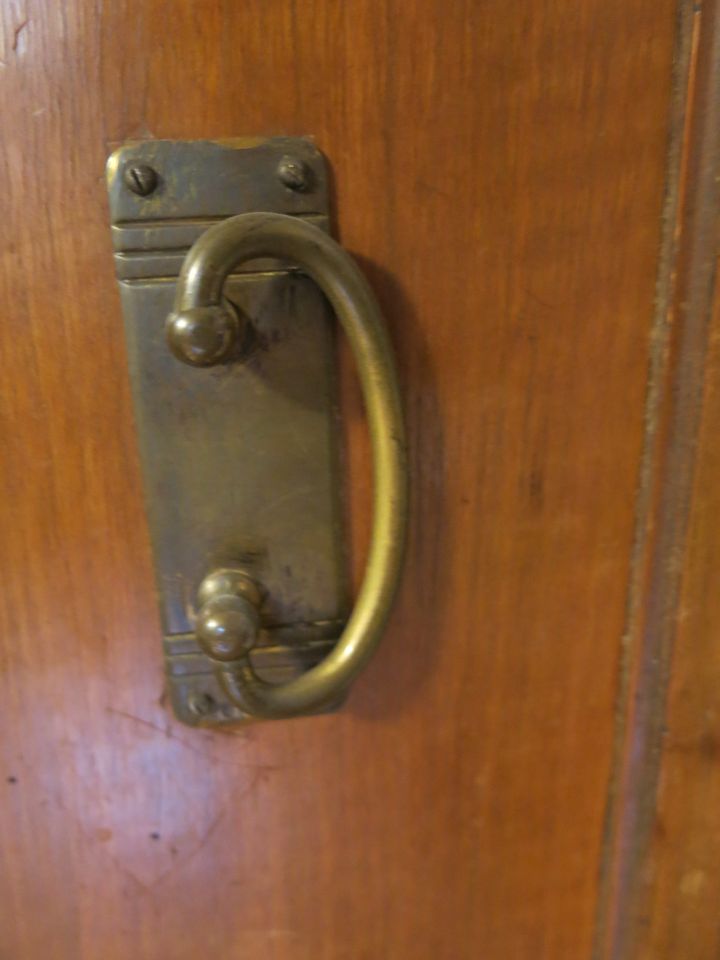 Jugendstil original Schrank- Türen Bleiglasfenster Schublade Nuß? in Oberschleißheim