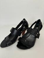 Marith‘e+Francois Girbaud Damen Pumps Gr. 37,5 Leder schwarz Hessen - Limburg Vorschau