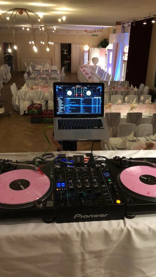 DJ für Hochzeiten, Clubs & Geburtstage in Bielefeld