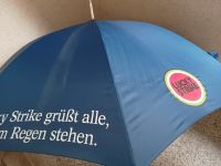 Großer Regenschirm mit Werbung von Lucky Strike Sachsen - Meißen Vorschau