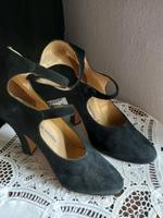 high heels schwarz Wildleder Gr 39 Martinez Valero Nordrhein-Westfalen - Hattingen Vorschau