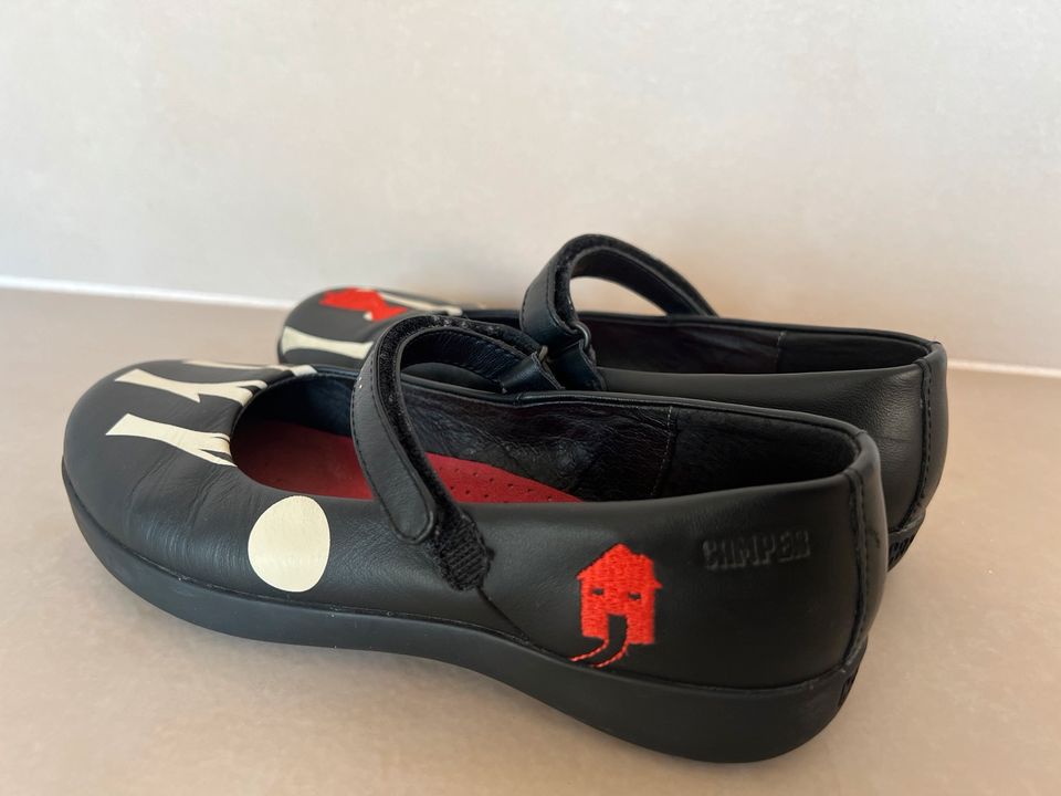 CAMPER Twins Rotkäppchen Riemchen Ballerinas Leder Schwarz 34 in Oderwitz