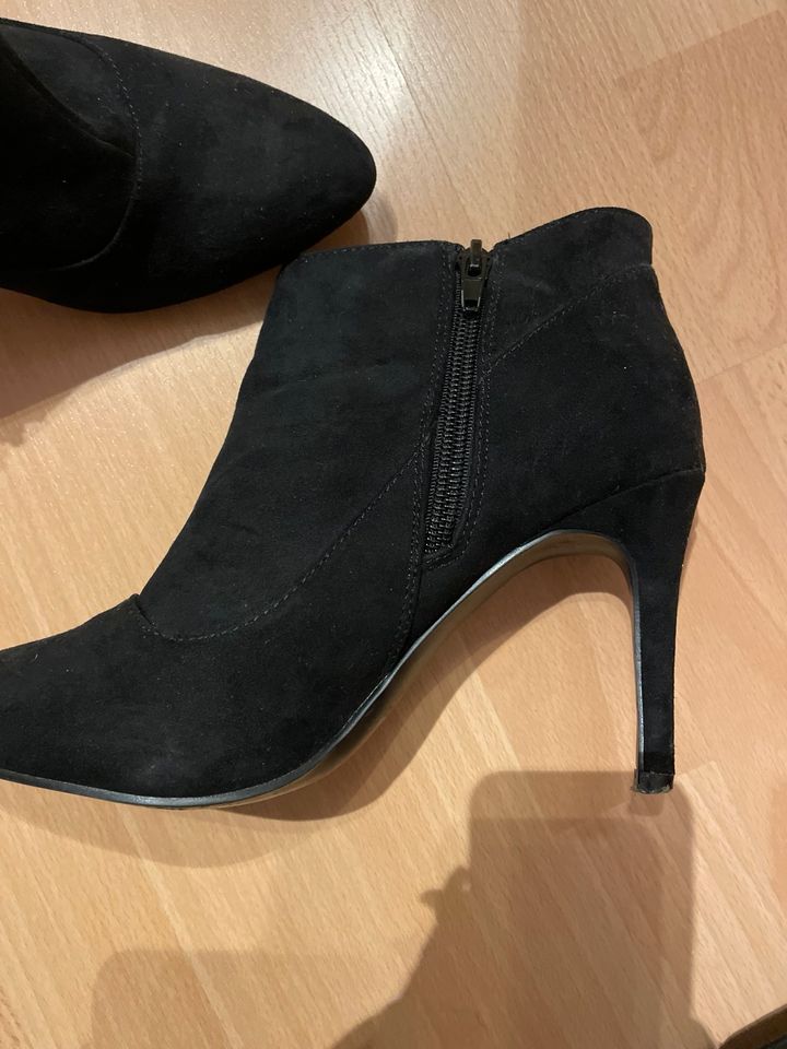 Stiefeletten schwarz 38 Primark Atmosphere High Heels sexy in Jena