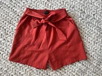 Sommer-Shorts *neuwertiger Zustand* Sachsen - Taucha Vorschau