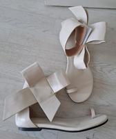 Sandalen, Schleife, beige, Gr. 36, neu ohne Etikett Hessen - Bad Orb Vorschau