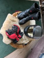 Motorrad Helm und Stiefel und Handschuhe Schleswig-Holstein - Glinde Vorschau