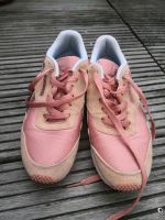 Sneaker in rosé/koralle mit rosé goldenem Reebok-Strei Köln - Ehrenfeld Vorschau