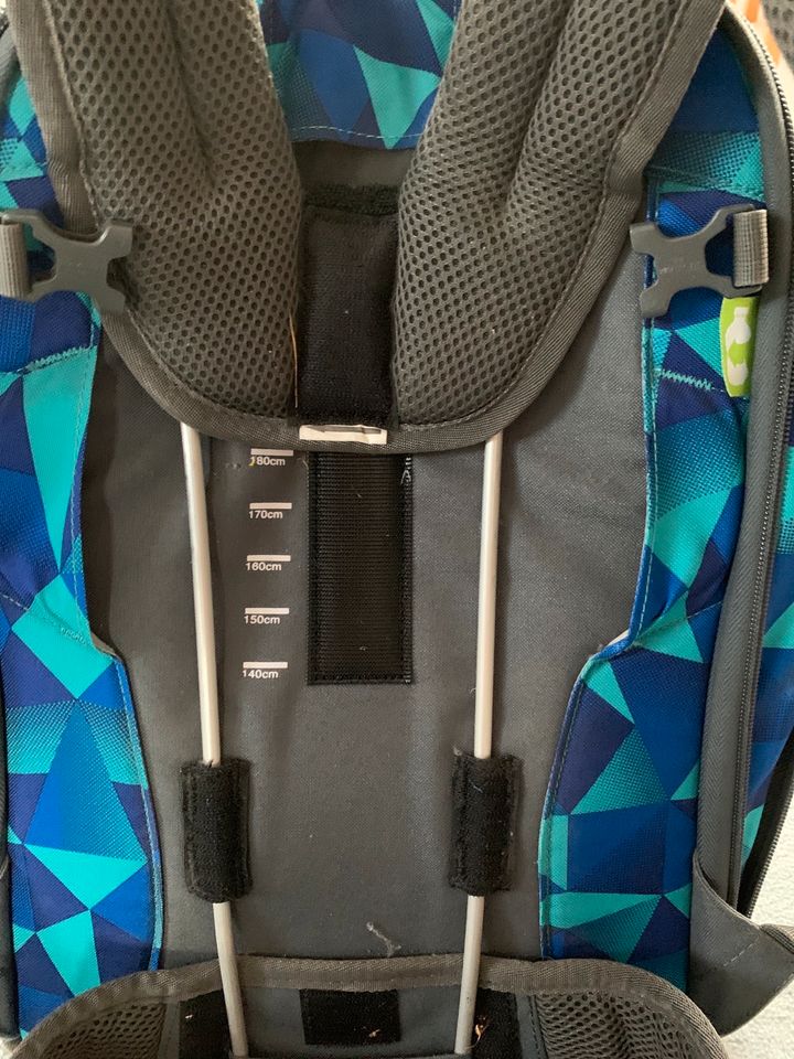 SATCH MATCH Schulrucksack Rucksack blau - Extrafach für Helm Ball in Neuss