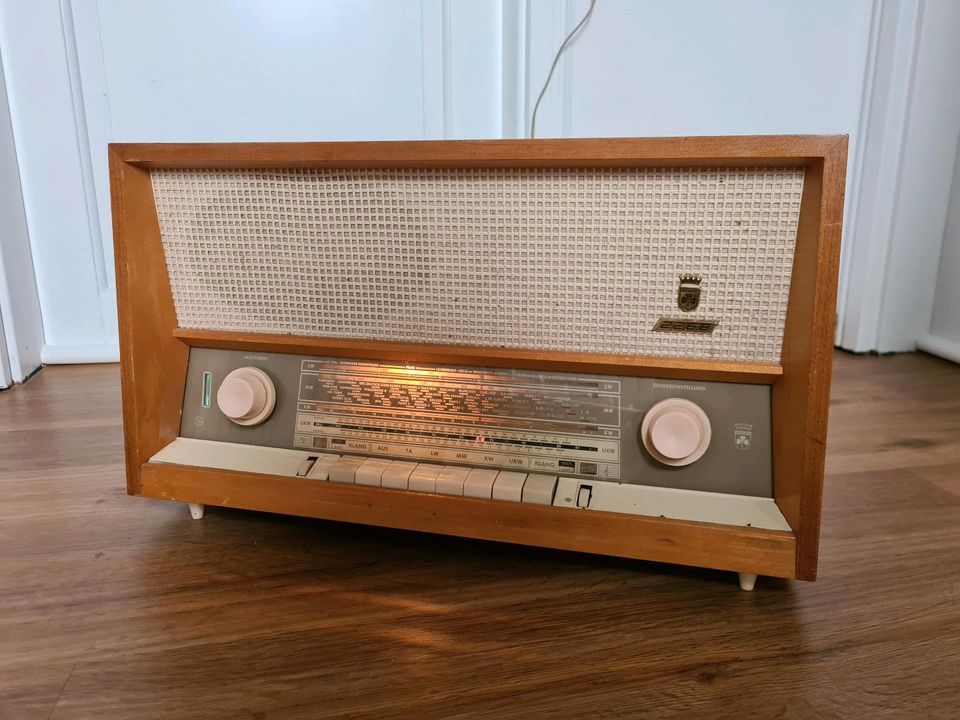 Grundig Röhrenradio 2268, 1961/62, funktionsfähig in Hardegsen