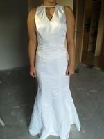 Brautkleid Hochzeit Größe 34/36 schneeweiß hochglanz Etui-Linie Sachsen - Plauen Vorschau