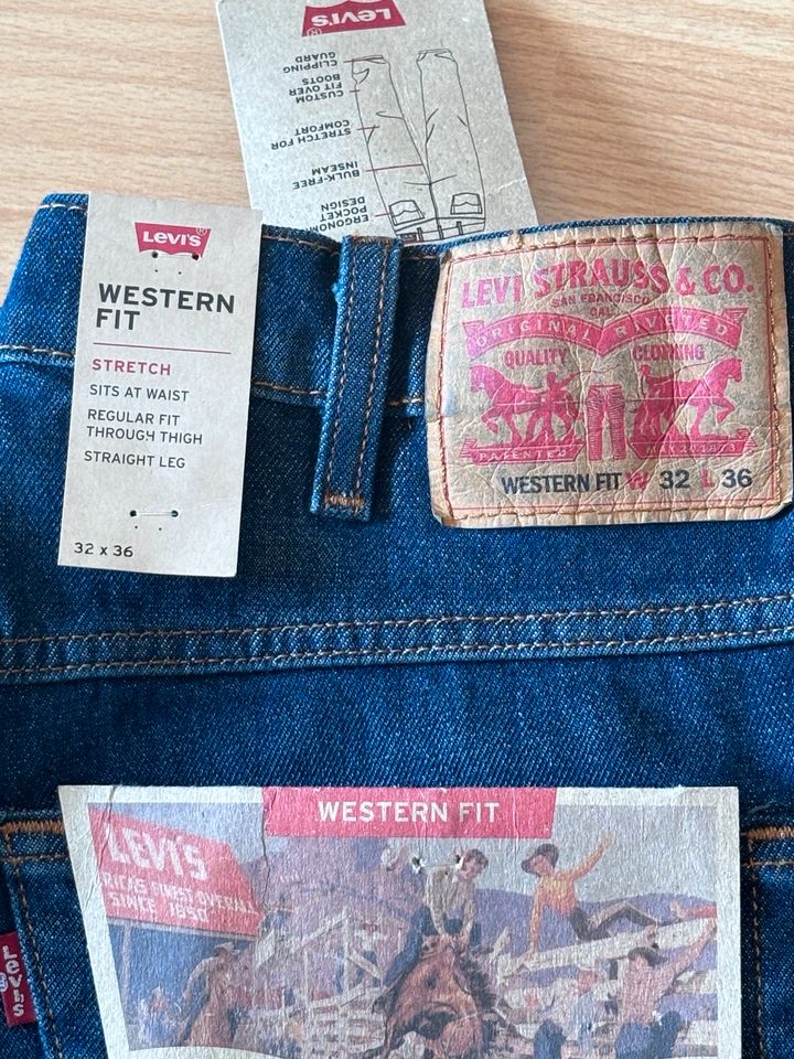 Levi’s Western Fit Levi’s Jeans W32 L36 Neu mit Etikett in Berlin