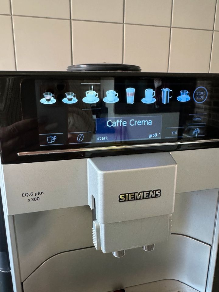Kaffeevollautomat Siemens EQ6 S300 in Halver