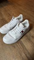 Tommy Jeans Sneaker Retro Basket Weiß 41 Bayern - Memmingen Vorschau