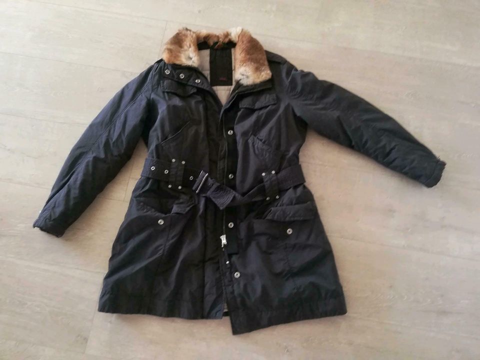 CINQUE Winterjacke Jacke warm schwarz Fell Gr. L Damen top in Ranstadt