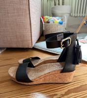 UGG Keilsandale schwarz Größe 40 - neu Hamburg Barmbek - Hamburg Barmbek-Süd  Vorschau
