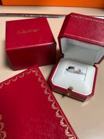 Cartier Love Trauring 1 Diamant Weißgold 52 Kr. München - Grünwald Vorschau