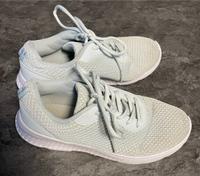 Sneaker hellblau Stoff Damen / Mädchen Nordrhein-Westfalen - Ratingen Vorschau